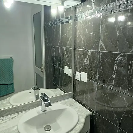 דירה Maisonnette Bleue Bora-bora ארגלס-סור-מר